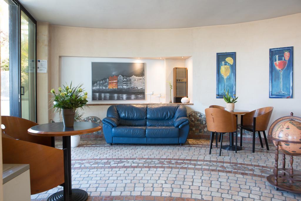 Amba Hotel Rimini Luaran gambar