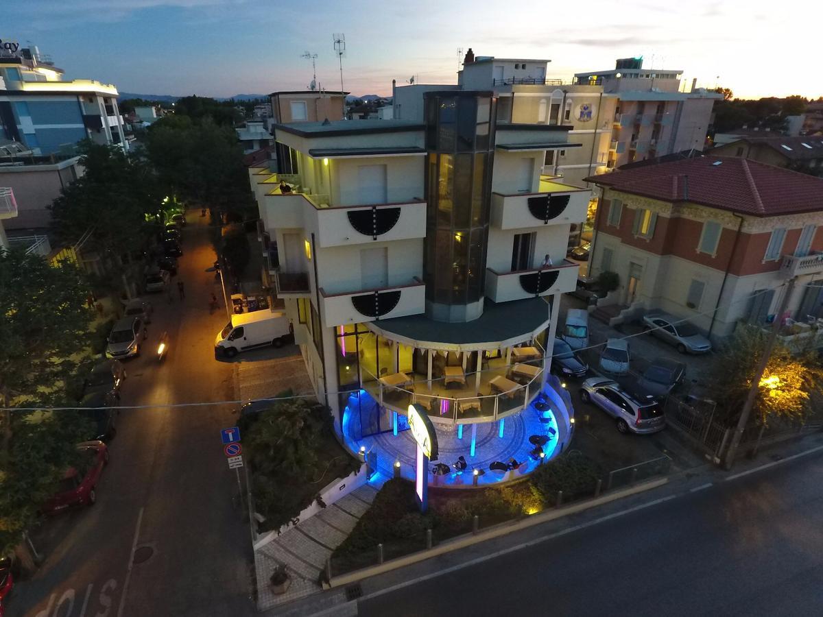 Amba Hotel Rimini Luaran gambar