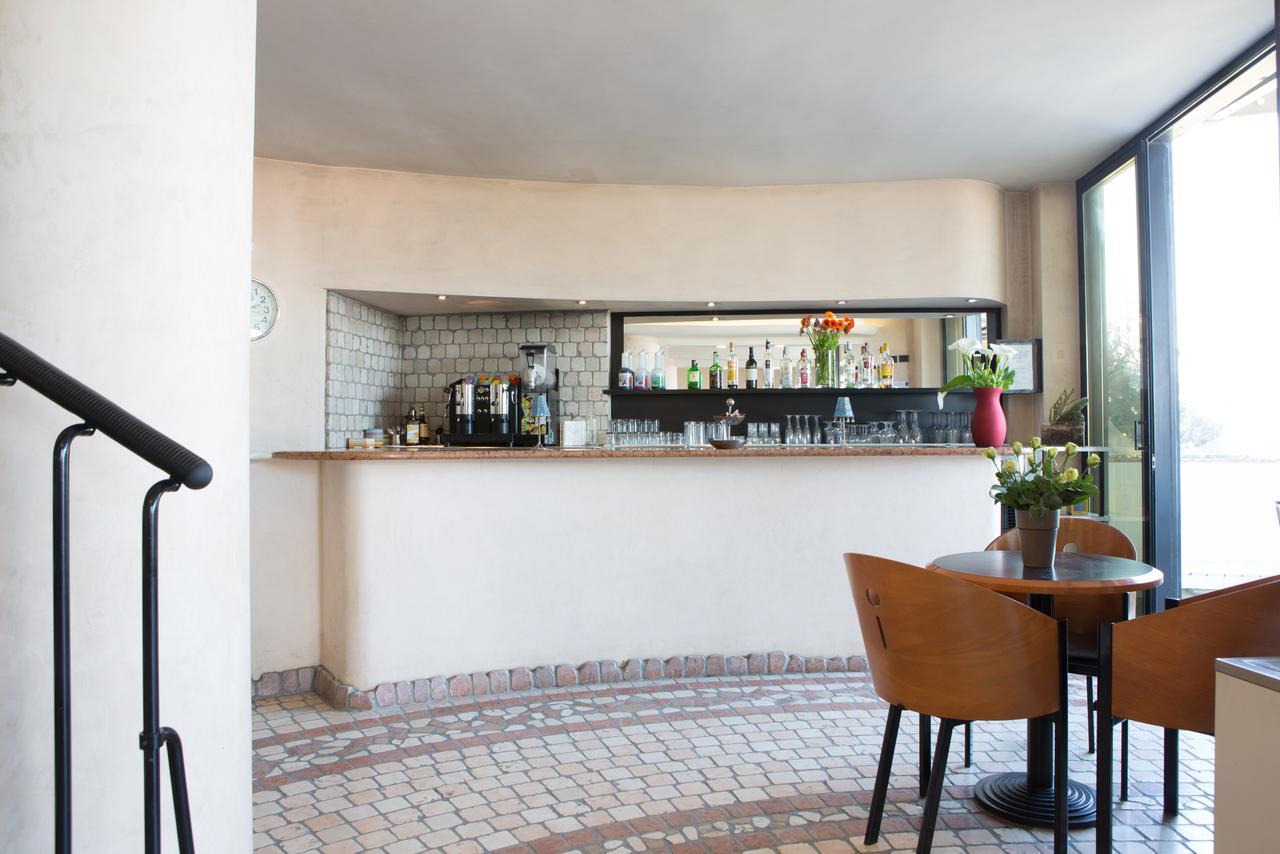 Amba Hotel Rimini Luaran gambar