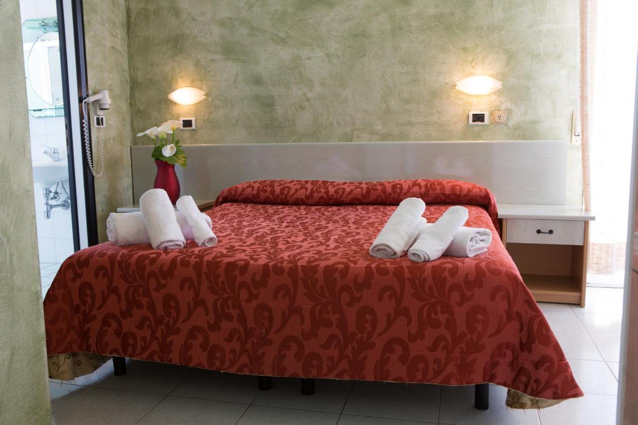 Amba Hotel Rimini Luaran gambar